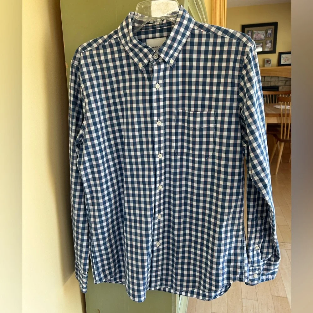 American Eagle Men’s Blue/White Checked Cotton Button Down Shirt - Size Medium